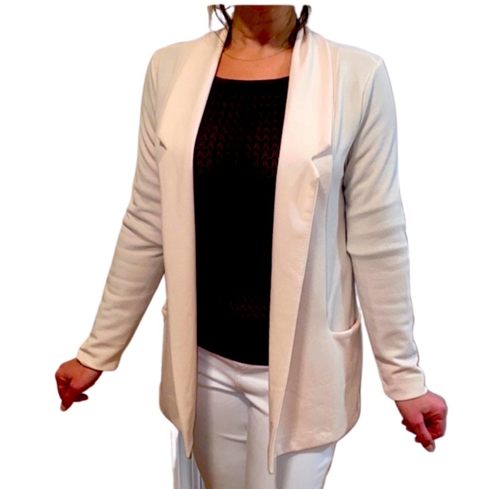 Pale pink Bishop + Young boyfriend blazer